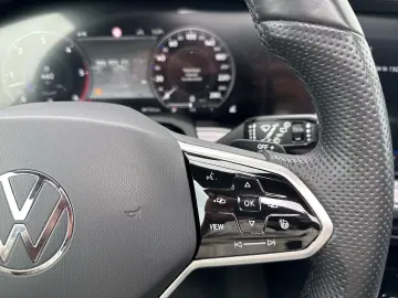 VW Touareg R-Style V6 TDI