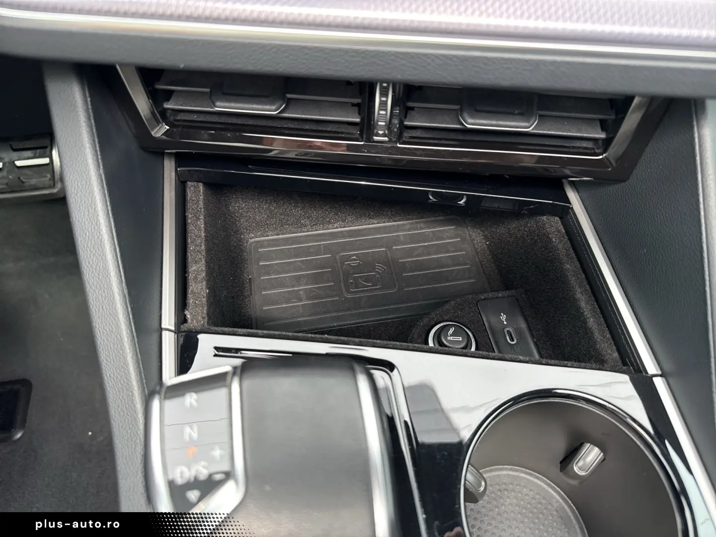 VW Touareg R-Style V6 TDI