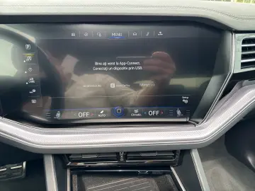 VW Touareg R-Style V6 TDI