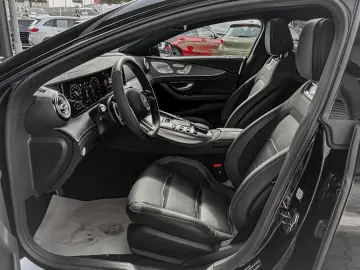 MERCEDES-BENZ AMG GT 53 4M  Massagesitze AHK Burm HeadUp