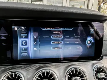 MERCEDES-BENZ AMG GT 53 4M  Massagesitze AHK Burm HeadUp