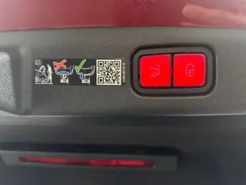 MERCEDES-BENZ E 200 4M AMG WideScreen 360  Airmat Burmester