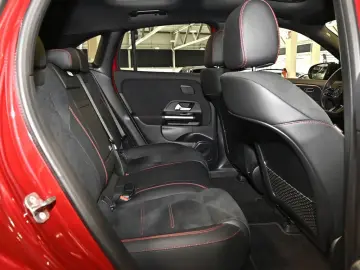 MERCEDES-BENZ EQA 300 4M AMG Sport Advanced  NIGHT P…