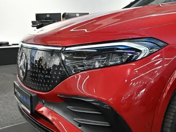 MERCEDES-BENZ EQA 300 4M AMG Sport Advanced  NIGHT P…