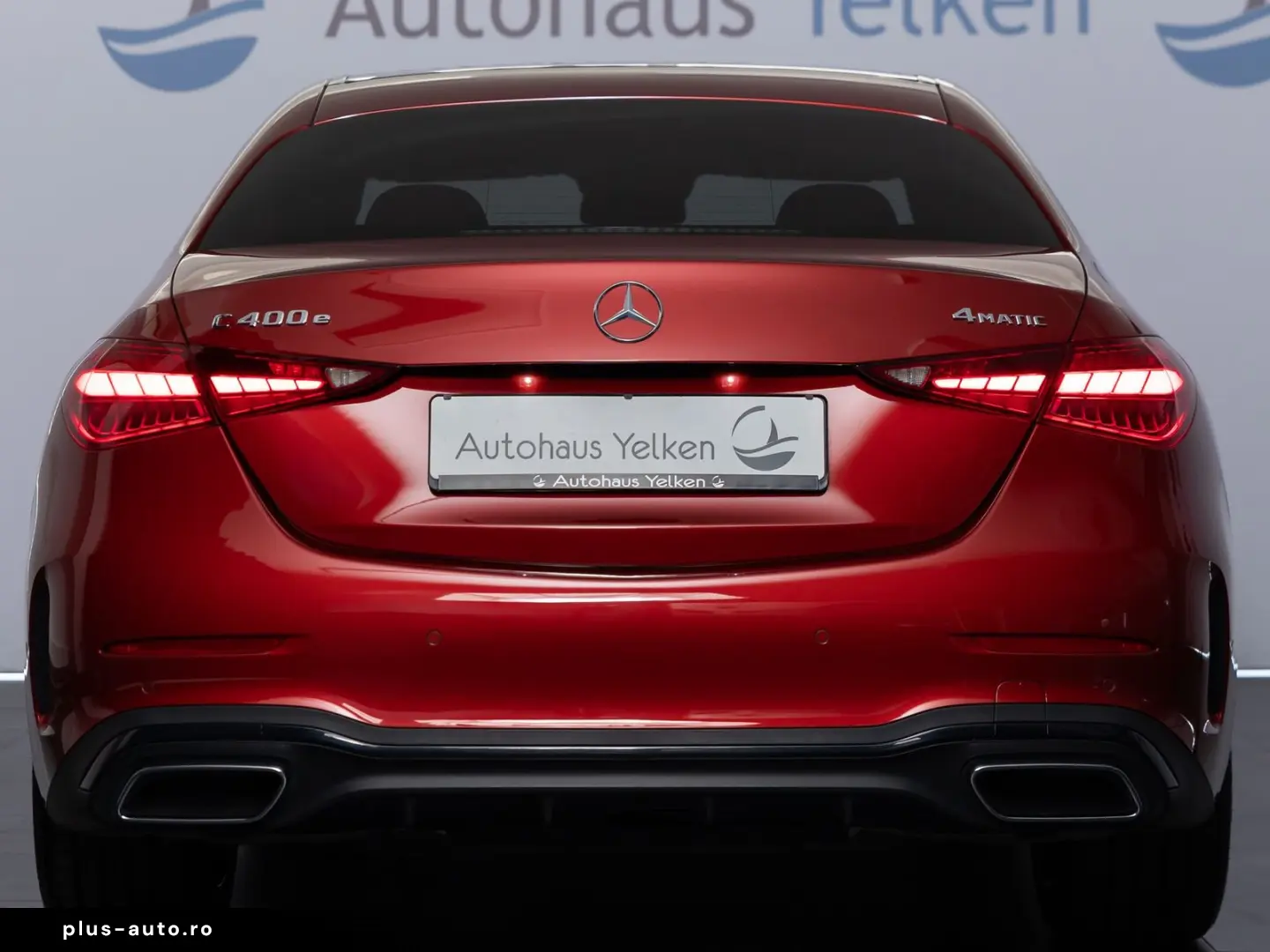 MERCEDES-BENZ C 400 e AMG-LINE PANO HUD BURM SPORTSITZ AHK