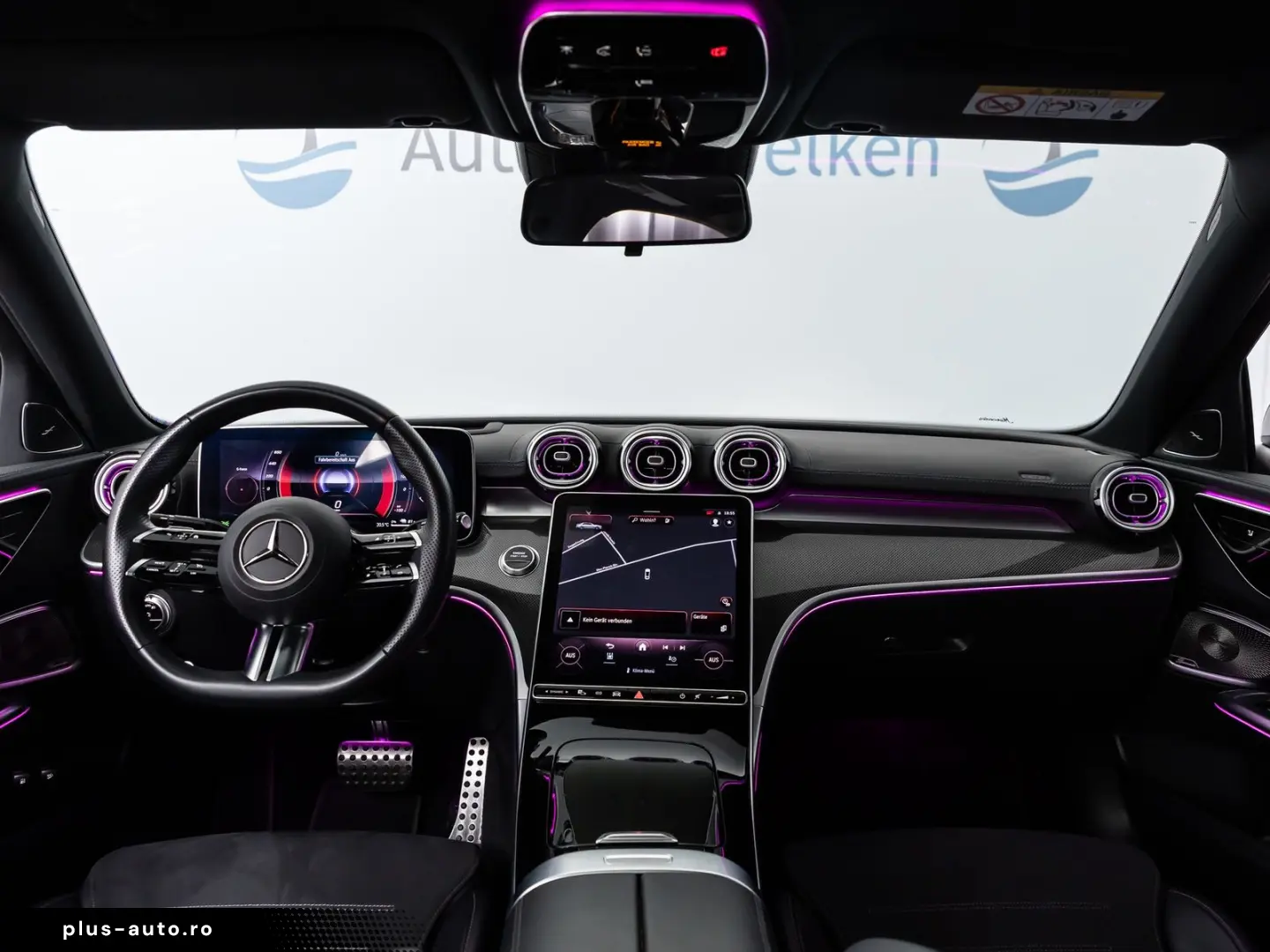 MERCEDES-BENZ C 400 e AMG-LINE PANO HUD BURM SPORTSITZ AHK