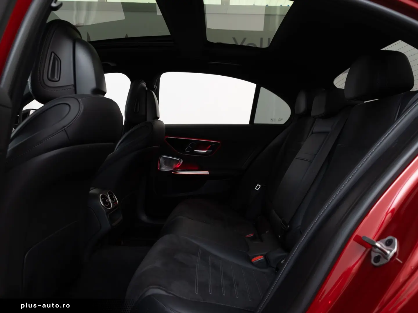 MERCEDES-BENZ C 400 e AMG-LINE PANO HUD BURM SPORTSITZ AHK