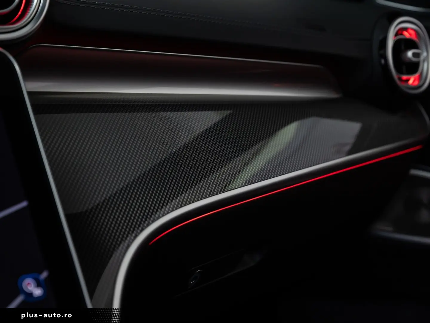 MERCEDES-BENZ C 400 e AMG-LINE PANO HUD BURM SPORTSITZ AHK