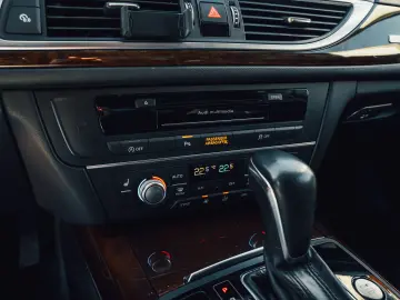 Audi A6 Ultra Premium Plus 2.0 TFSI 252CP Quattro