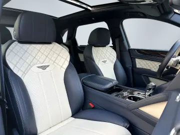 BENTLEY Bentayga V8 First Edition 1.Hand E-AHK NAIM