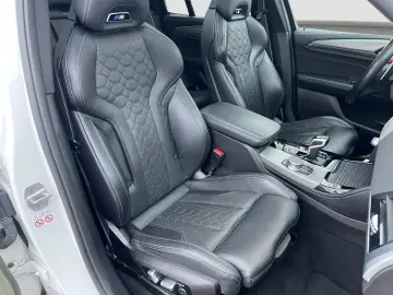 BMW X3 M Competition    DriversPackage PanoSD