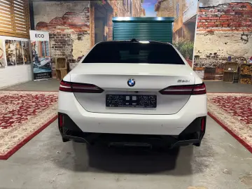 BMW 520 i M Sport  Pano  Leder  360