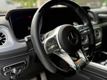 MERCEDES-BENZ G63 AMG MAGNO STHZ FOND-ENTERT.