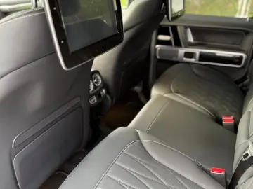 MERCEDES-BENZ G63 AMG MAGNO STHZ FOND-ENTERT.