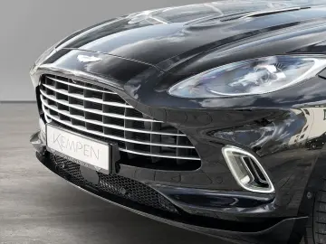 ASTON MARTIN DBX 550 UPE 227.330 -€ Jet Black   Onyx Black