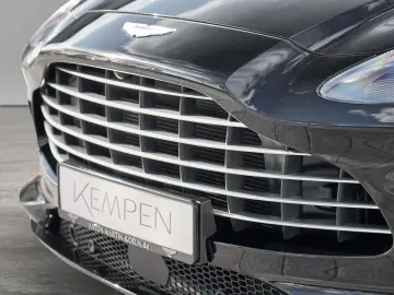 ASTON MARTIN DBX 550 UPE 227.330 -€ Jet Black   Onyx Black