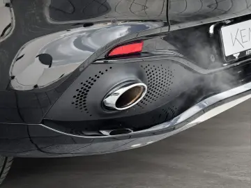 ASTON MARTIN DBX 550 UPE 227.330 -€ Jet Black   Onyx Black