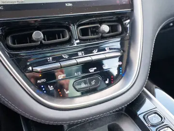 ASTON MARTIN DBX 550 UPE 227.330 -€ Jet Black   Onyx Black