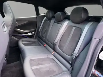 ASTON MARTIN DBX 550 UPE 227.330 -€ Jet Black   Onyx Black