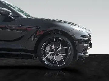 ASTON MARTIN DBX707 MY25   Carbon Pack   Bowers&Wilkins