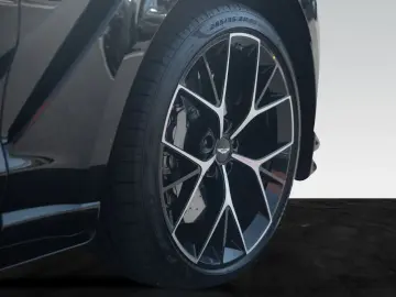 ASTON MARTIN DBX707 MY25   Carbon Pack   Bowers&Wilkins