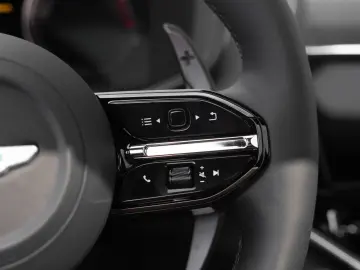 ASTON MARTIN DBX707 MY25   Carbon Pack   Bowers&Wilkins