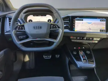 AUDI Q4 Sportback e-tron 50 e-tron quattro SONOS LED