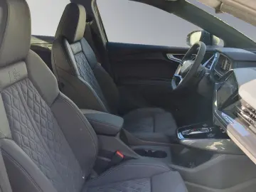 AUDI Q4 Sportback e-tron 50 e-tron quattro SONOS LED