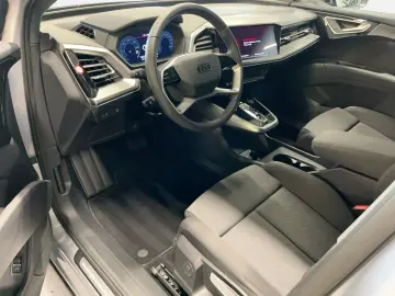 AUDI Q4 55 e-tron quattro 360 ACC DynLicht