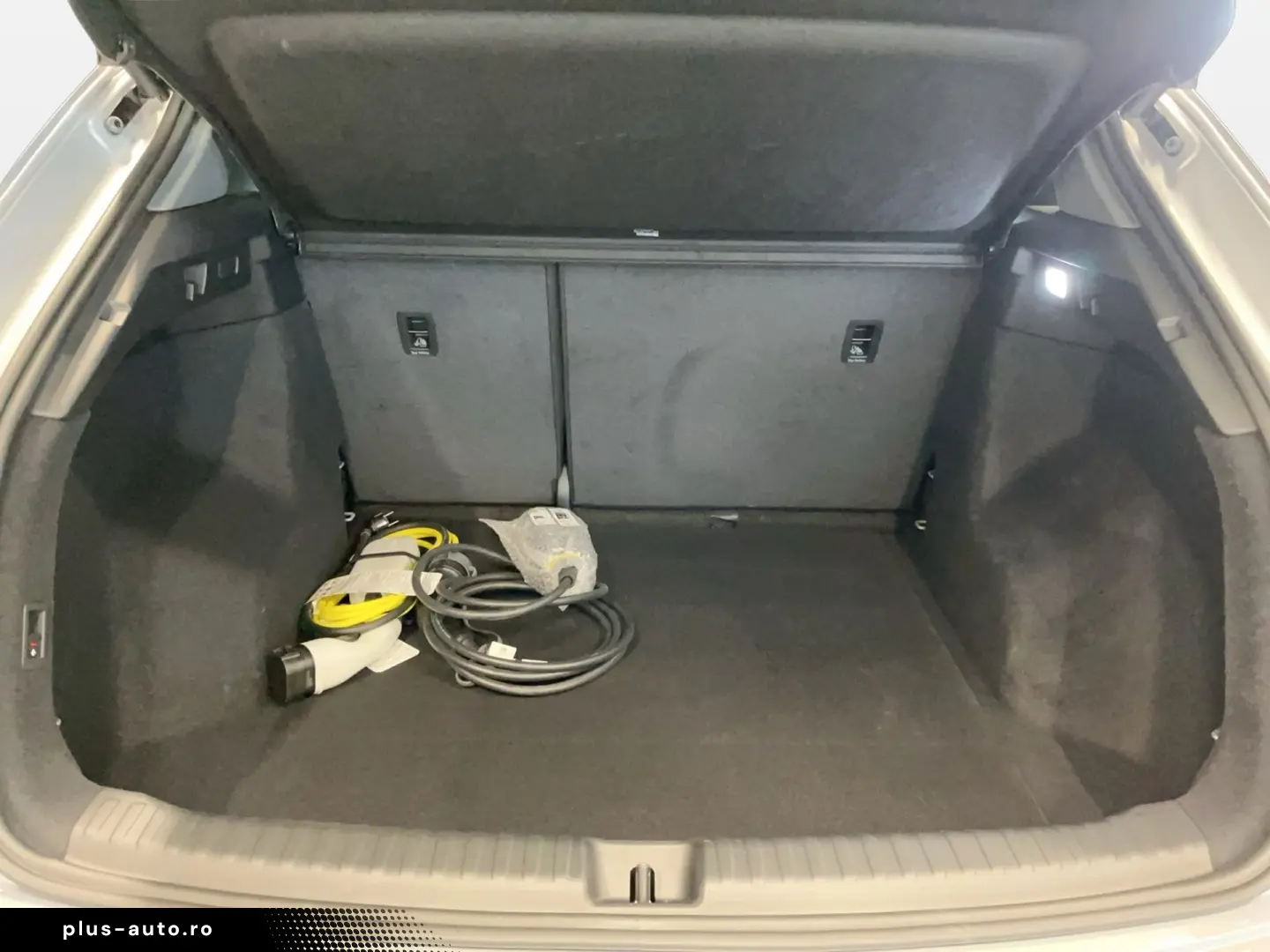 AUDI Q4 55 e-tron quattro 360 ACC DynLicht