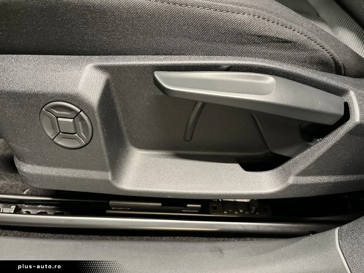 AUDI Q4 55 e-tron quattro 360 ACC DynLicht