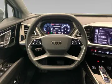 AUDI Q4 e-tron 55 qua  WÄRME LED ACC NAVI R-CAM