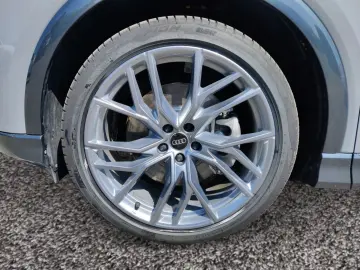 AUDI Q4 Sportback e-tron 45 quattro 77 kWh S line