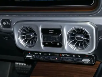 MERCEDES-BENZ G 63 AMG EXCLUSIVE Technik SHD AHK Std…