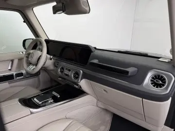 MERCEDES-BENZ G 63 AMG MANUFAKTUR 1.Hand Pano PERFOR…