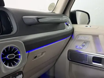 MERCEDES-BENZ G 63 AMG MANUFAKTUR 1.Hand Pano PERFOR…