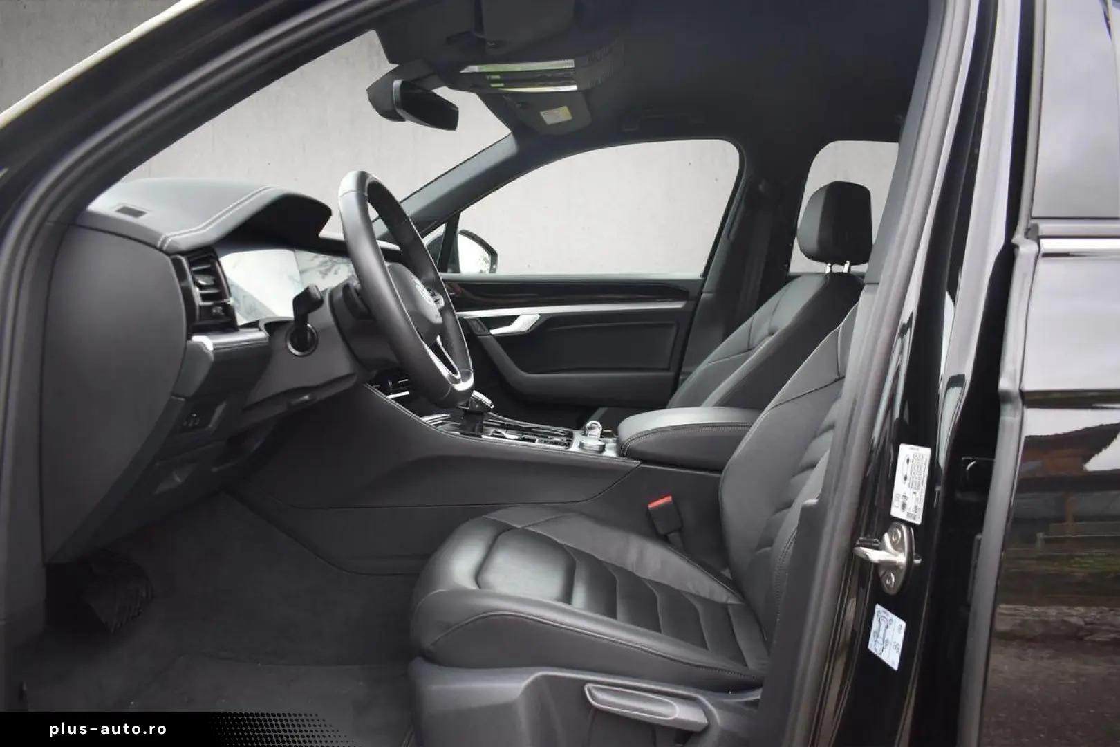 VW Touareg 3.0 TDI DSG 4 M APP-C. AHK Ga. bis 2029