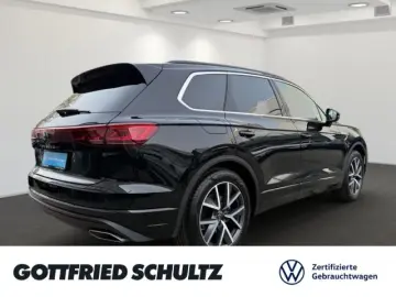 VW Touareg 3.0 TDI 4M MATRIX AHK STHZ LUFT Elegance