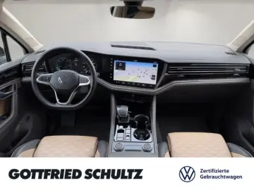 VW Touareg 3.0 TDI 4M MATRIX AHK STHZ LUFT Elegance