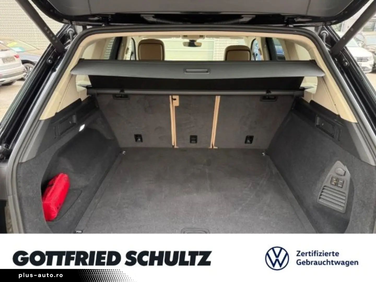 VW Touareg 3.0 TDI 4M MATRIX AHK STHZ LUFT Elegance