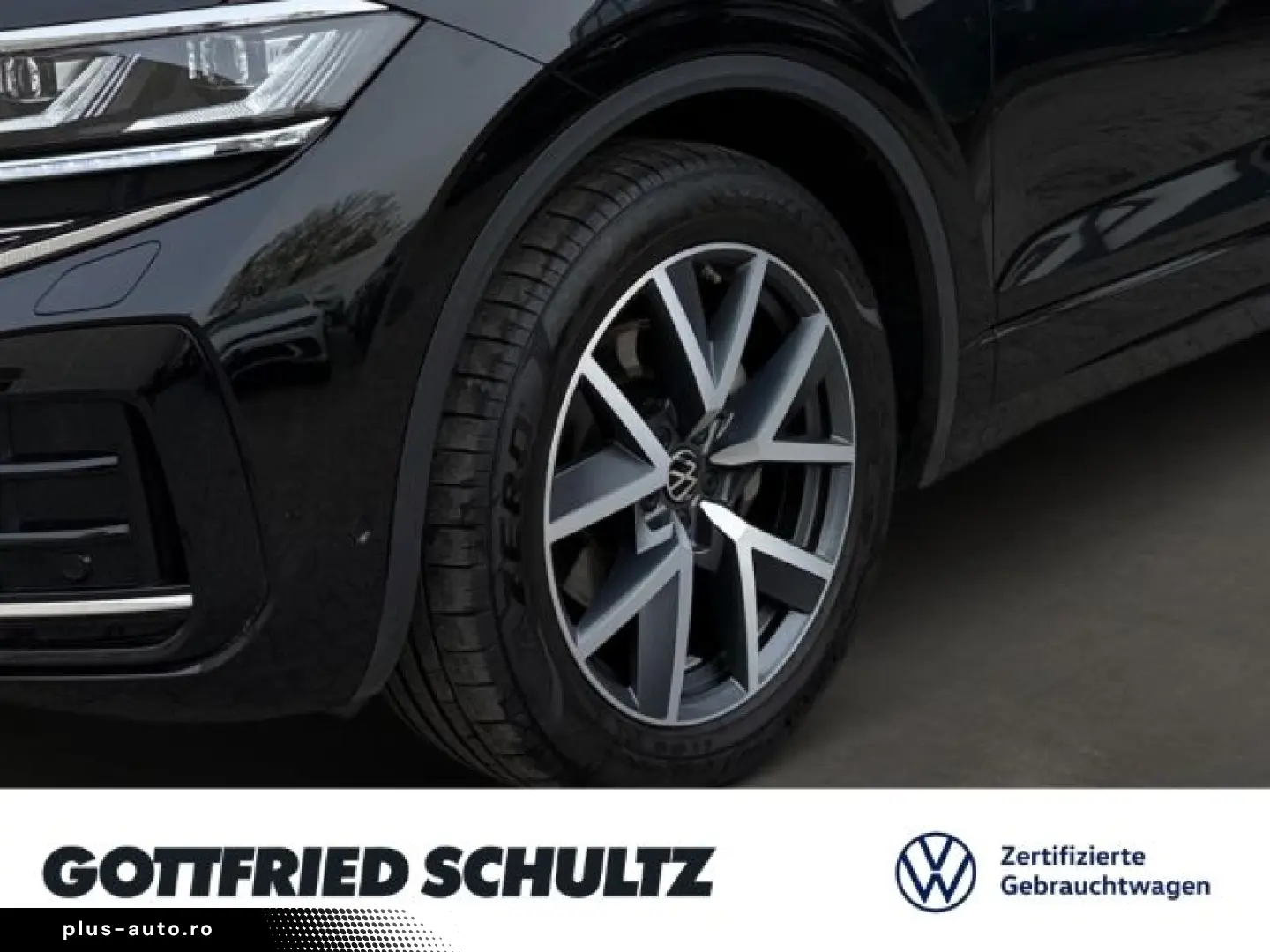 VW Touareg 3.0 TDI 4M MATRIX AHK STHZ LUFT Elegance
