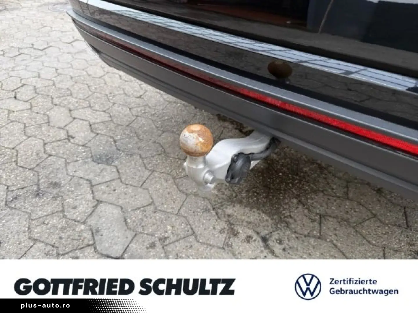 VW Touareg 3.0 TDI 4M MATRIX AHK STHZ LUFT Elegance