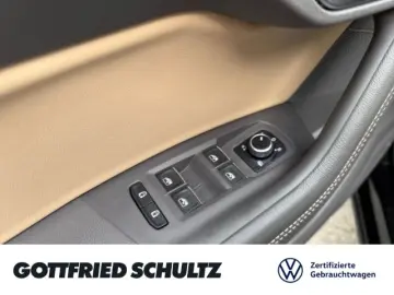 VW Touareg 3.0 TDI 4M MATRIX AHK STHZ LUFT Elegance