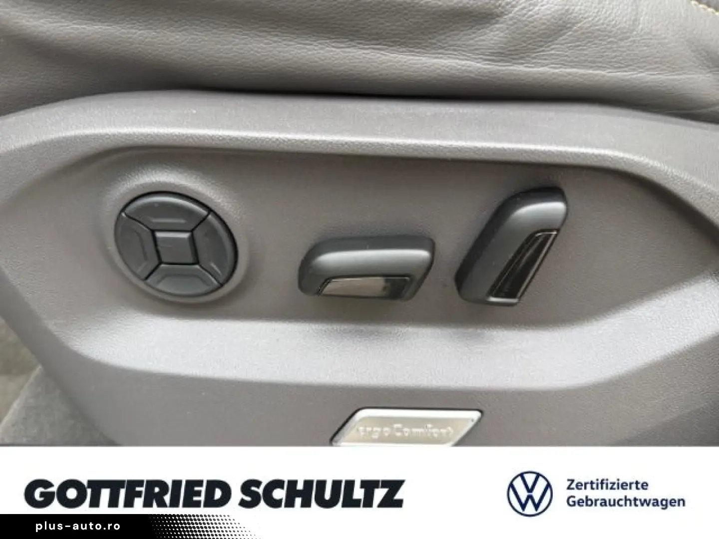 VW Touareg 3.0 TDI 4M MATRIX AHK STHZ LUFT Elegance