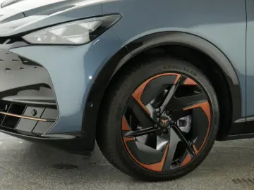 CUPRA Tavascan VZ 77 kWh HEATPUMP PANO MATRIX KAMERA