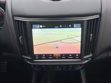 MASERATI Levante Modena Ultima MY24 PANORAMADACH 360 -KAM