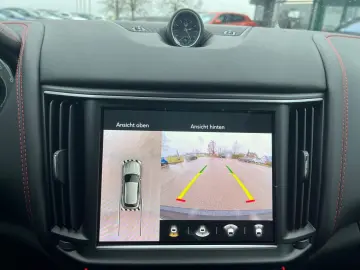 MASERATI Levante Modena Ultima MY24 PANORAMADACH 360 -KAM