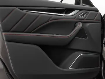 MASERATI Levante Modena S ULTIMA