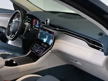 MASERATI Grecale Folgere 550 AWD Pano HUD ACC 20