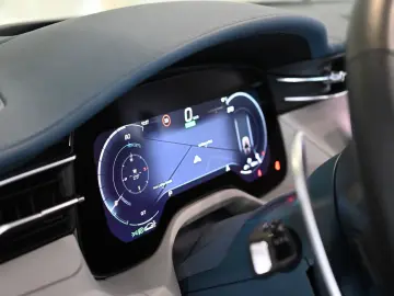 MASERATI Grecale Folgere 550 AWD Pano HUD ACC 20